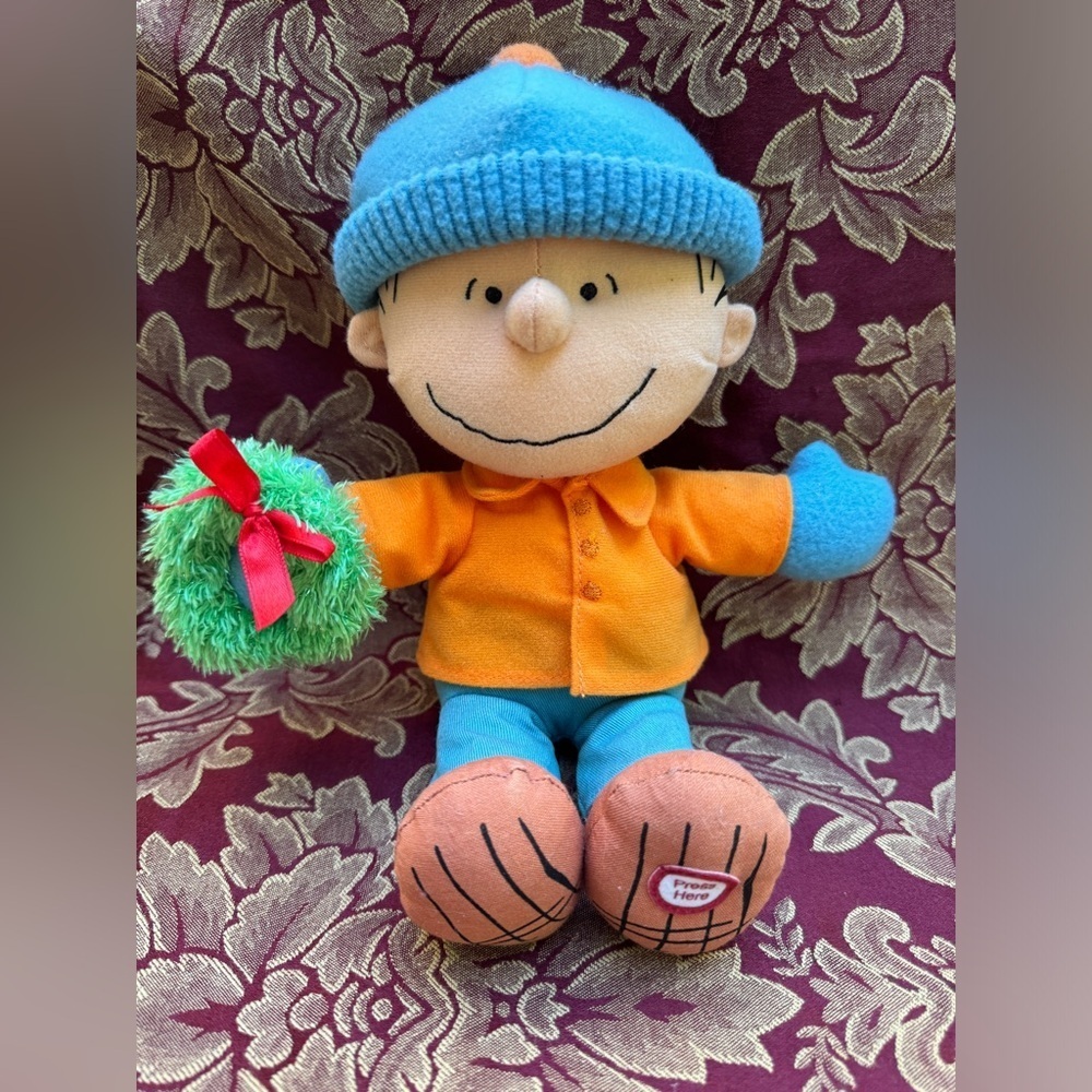 Hallmark Charlie Brown Plush (Button Does Not Work) 2010 2011